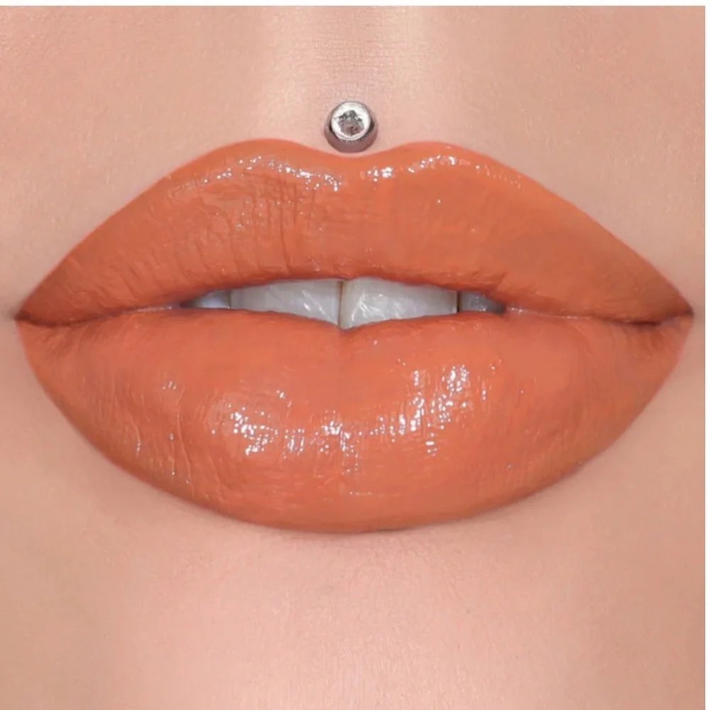 Jeffree Star Supreme Gloss Nude Garden
